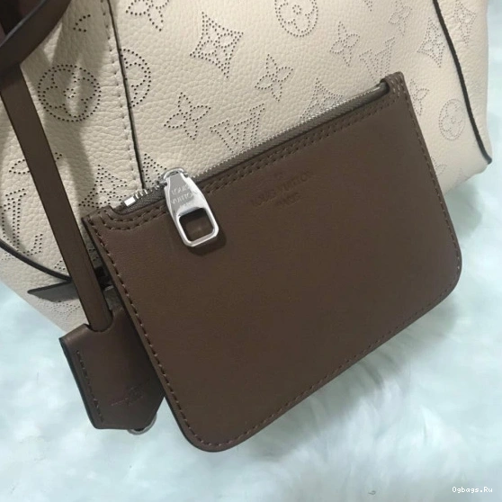 LOUIS VUITTON PM HINA 0307